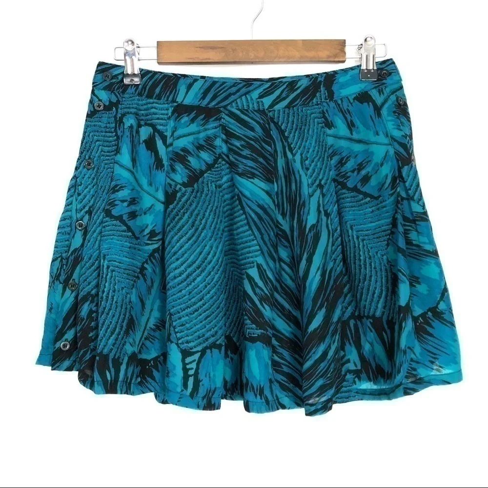 Forever 21 Vacay Skirt + Sweater set! - Picture 1 of 8